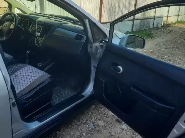 Nissan Tiida, 2011 1, avtobaza.tj Nissan Tiida, 2011 1, avtobaza.tj