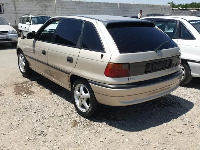 Opel Astra F 1, avtobaza.tj