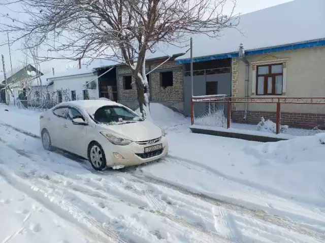 Hyundai Avante, 2011 1, avtobaza.tj