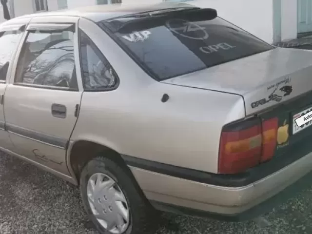 Opel Vectra A 1, avtobaza.tj