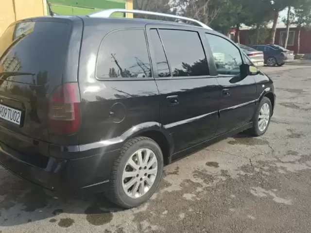Opel Zafira, 2004 1, avtobaza.tj
