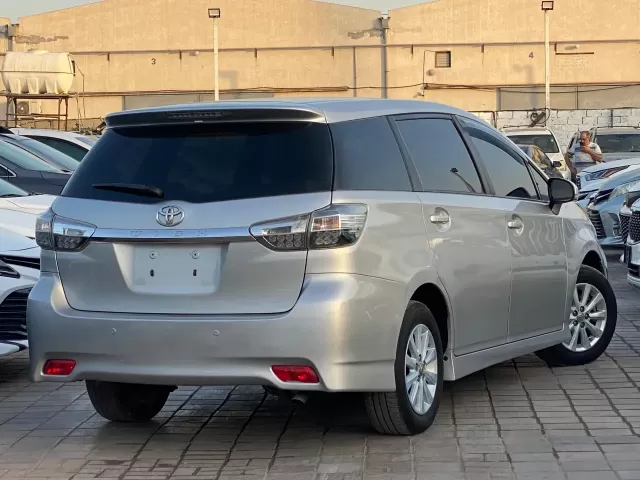 Toyota Wish, 2014 1, avtobaza.tj