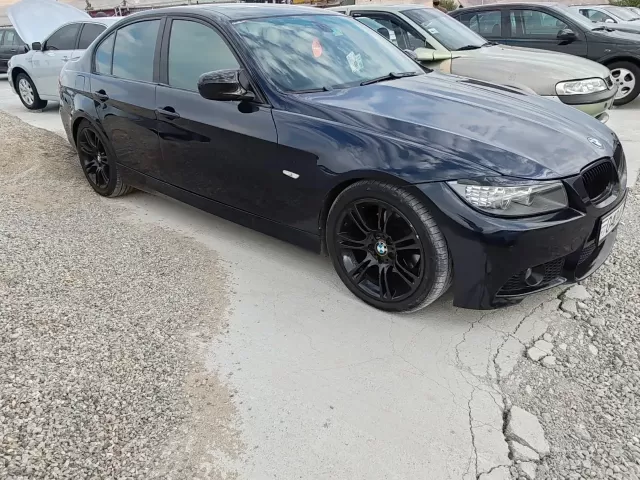 BMW 3 Series 320 1, avtobaza.tj