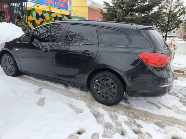 Opel Astra J, 2015 1, avtobaza.tj