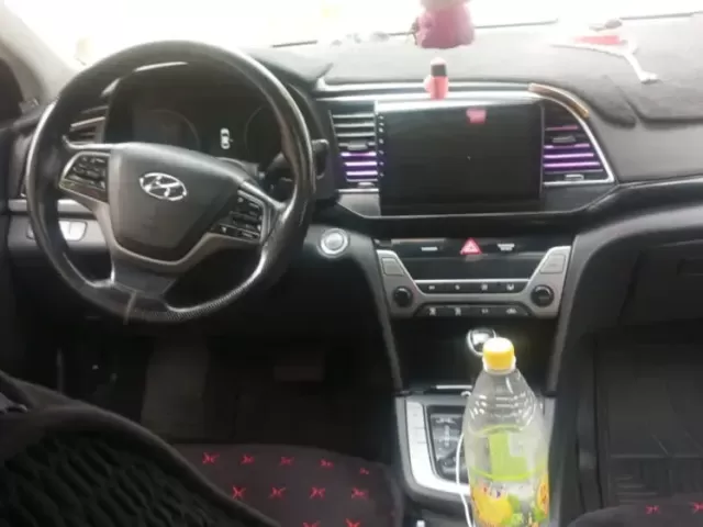 Hyundai Elantra, 2018 1, avtobaza.tj