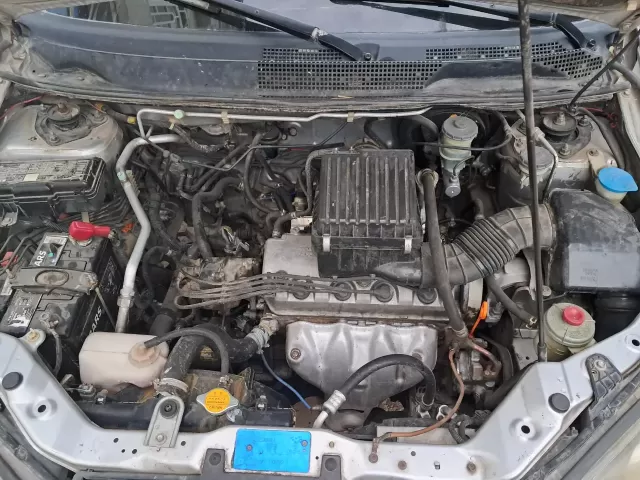 Honda HR-V, 2001 1, avtobaza.tj