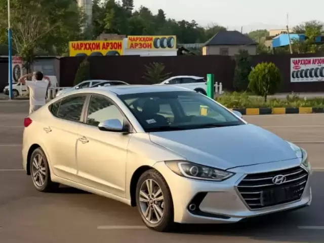 Hyundai Avante, 2018 1, avtobaza.tj