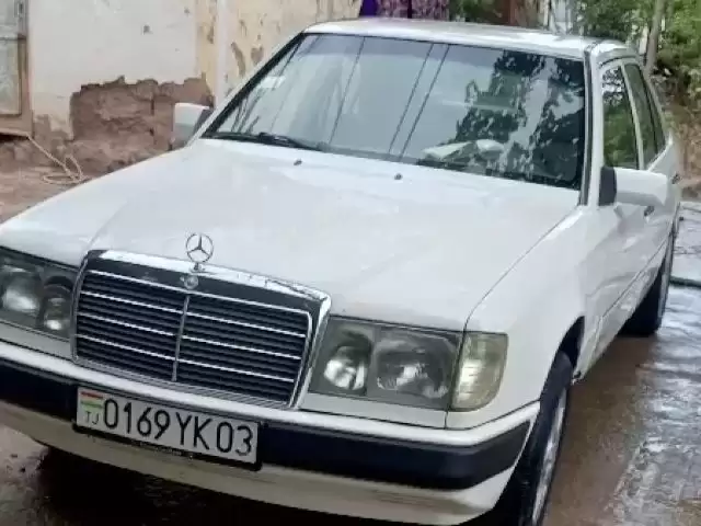 Mercedes-Benz W124, 1992 1, avtobaza.tj
