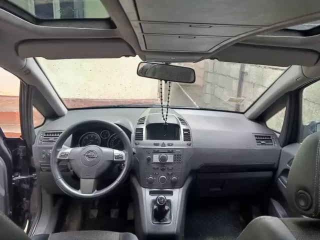 Opel Zafira 1, avtobaza.tj