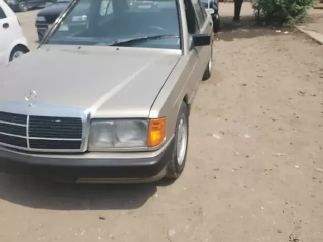 Mercedes-Benz E class, 1992 1, avtobaza.tj