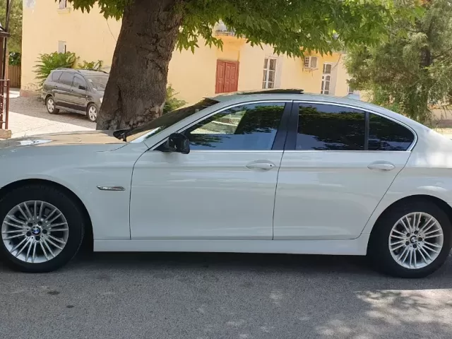 BMW 5 Series 530 1, avtobaza.tj