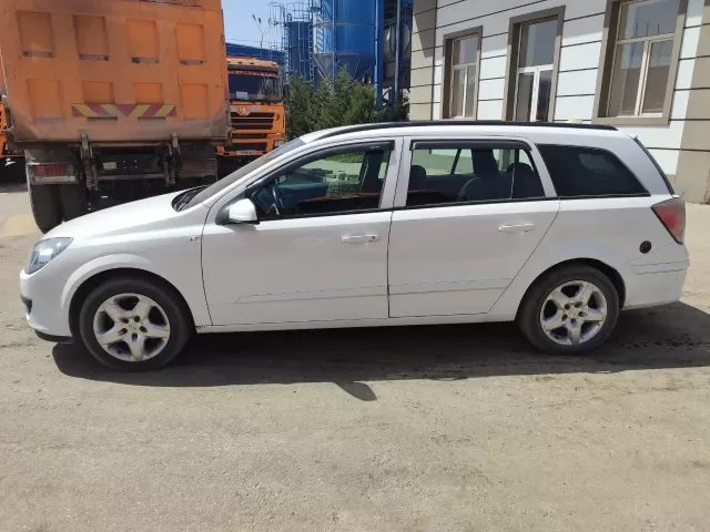 Opel Astra H 1, avtobaza.tj