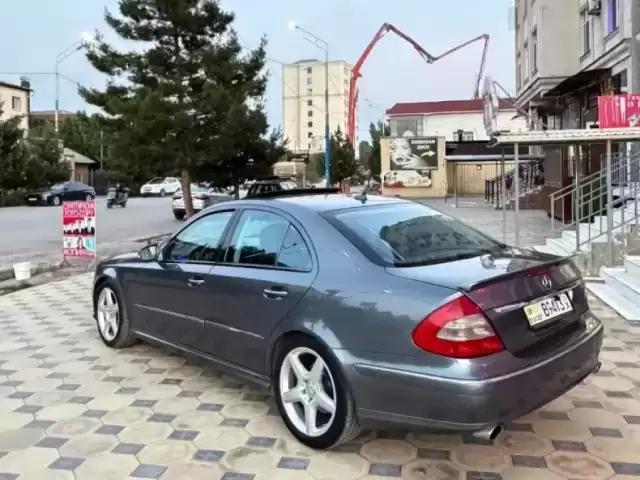 Mercedes-Benz E class, 2009 1, avtobaza.tj