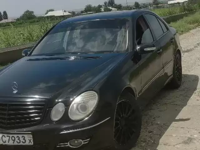 Mercedes-Benz E class, 2004 1, avtobaza.tj
