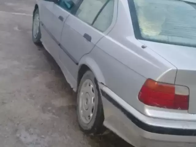 BMW 3 Series 318, 1991 1, avtobaza.tj