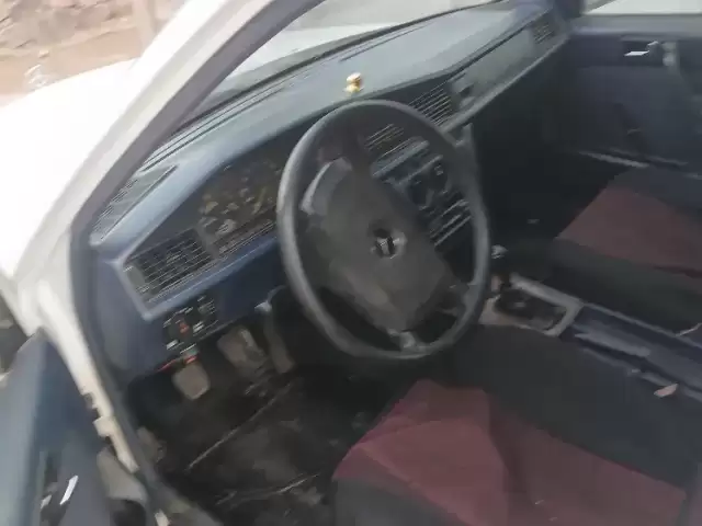 Mercedes-Benz 190, 1990 1, avtobaza.tj