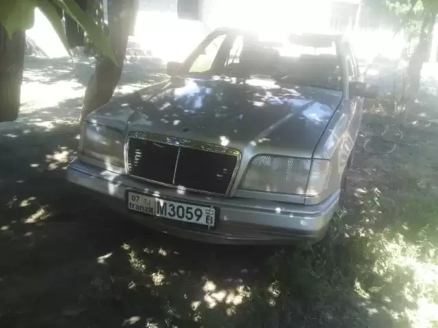 Mercedes-Benz W124, 1995 1, avtobaza.tj