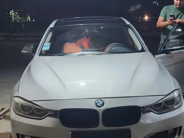 BMW 3 Series 320, 2014 1, avtobaza.tj