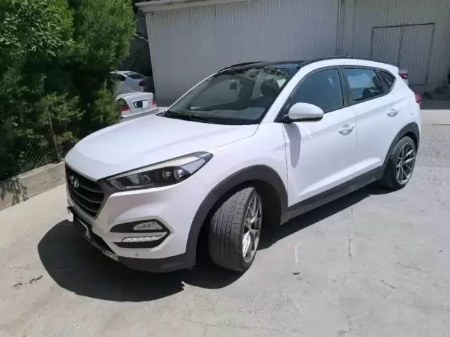 Hyundai Tucson, 2015 1, avtobaza.tj