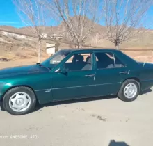 Mercedes-Benz W124, 1994 в Худжанд 