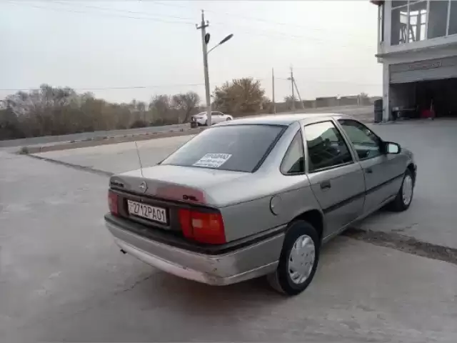 Opel Vectra A, 1995 1, avtobaza.tj