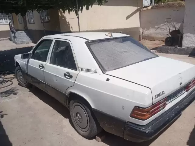 Mercedes-Benz W201, 1990 1, avtobaza.tj Mercedes-Benz W201, 1990 1, avtobaza.tj