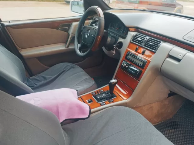 Mercedes-Benz E class, 1996 1, avtobaza.tj