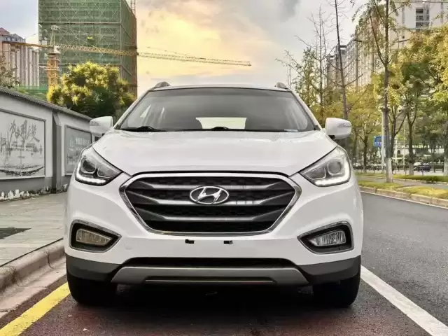 Hyundai Tucson, 2015 1, avtobaza.tj