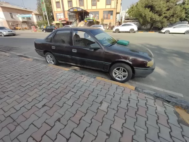 Opel Vectra A 1, avtobaza.tj