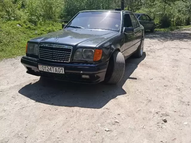 Mercedes-Benz W124, 1992 1, avtobaza.tj
