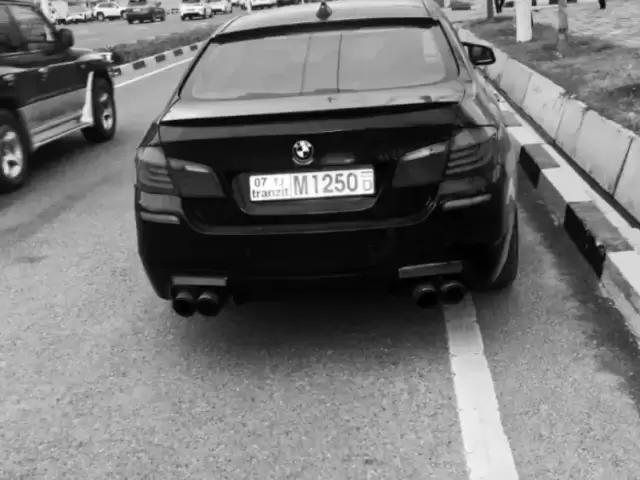 BMW 5 Series 528, 2012 1, avtobaza.tj