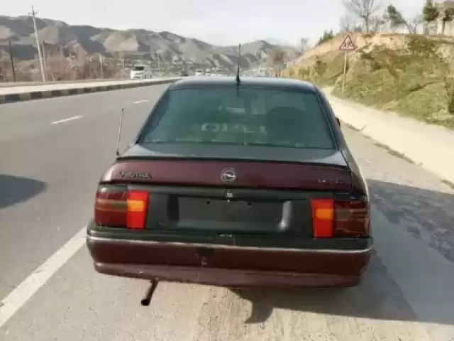 Opel Vectra A, 1993 1, avtobaza.tj