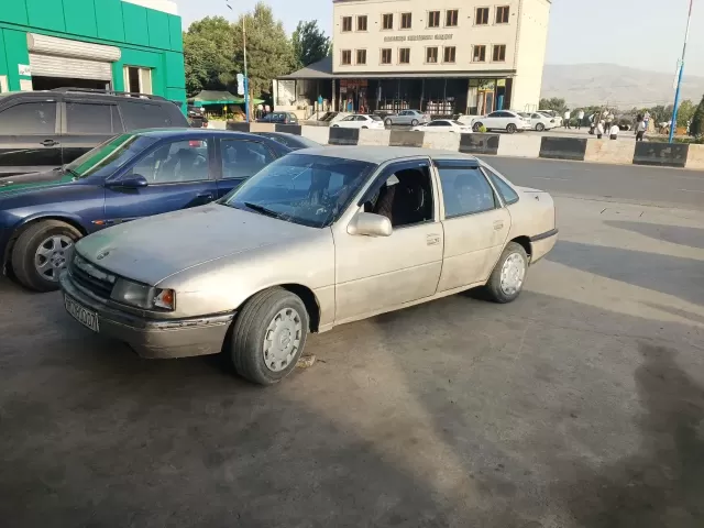 Opel Vectra A, 1990 1, avtobaza.tj