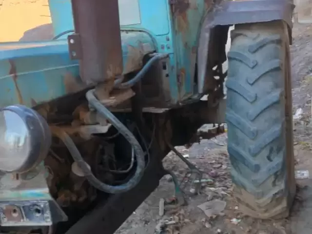 Трактор т28, 1986 1, avtobaza.tj Трактор т28, 1986 1, avtobaza.tj