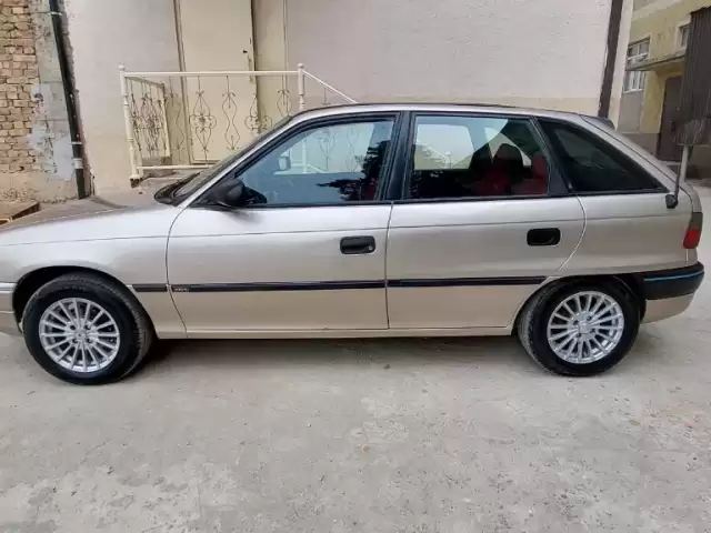 Opel Astra F 1, avtobaza.tj