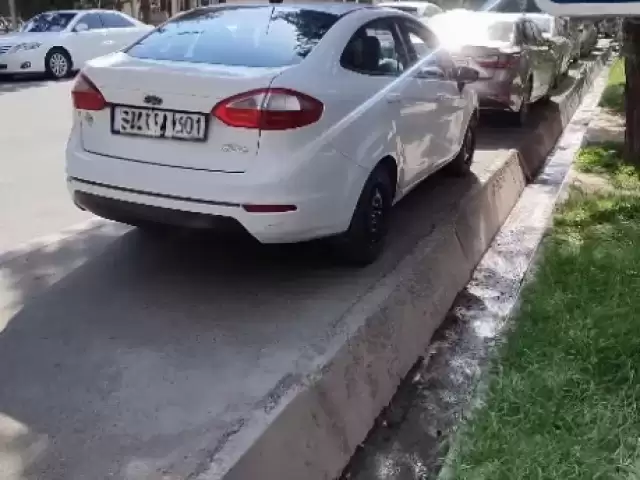 Ford Fiesta, 2016 1, avtobaza.tj