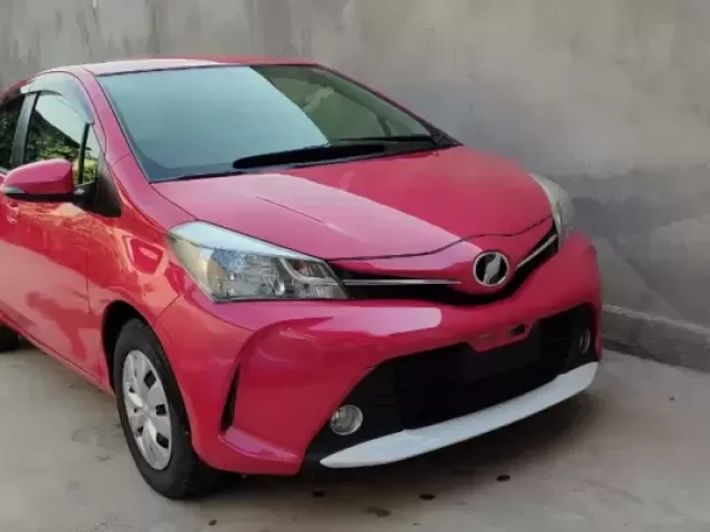 Toyota Vitz 1, avtobaza.tj