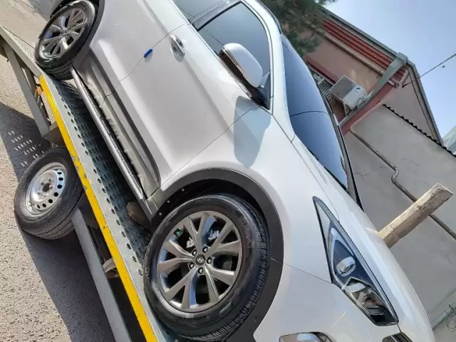 Hyundai Santa Fe, 2016 1, avtobaza.tj