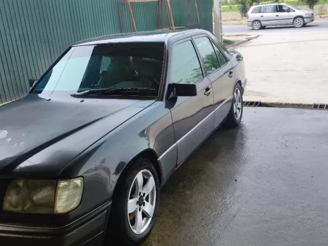 Mercedes-Benz E class, 1995 1, avtobaza.tj