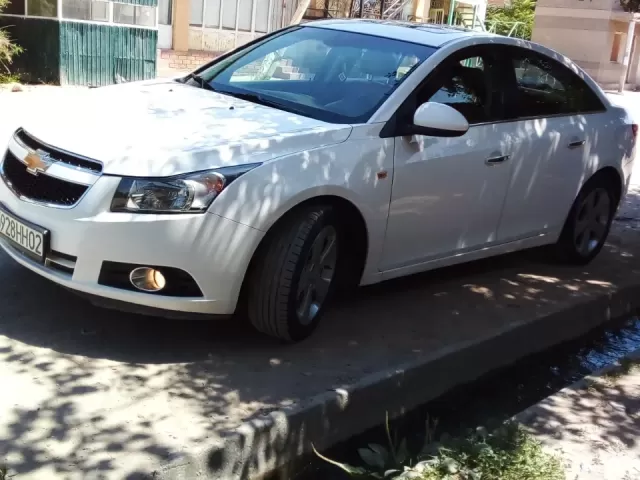 Chevrolet Cruze 1, avtobaza.tj