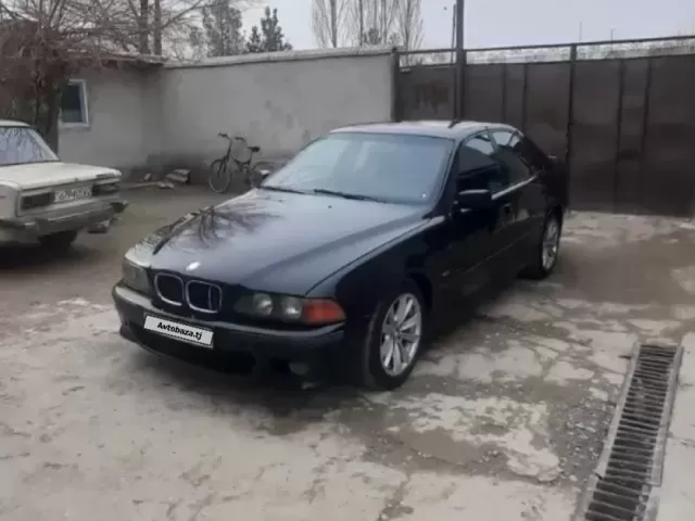 BMW 5 Series 520 1, avtobaza.tj