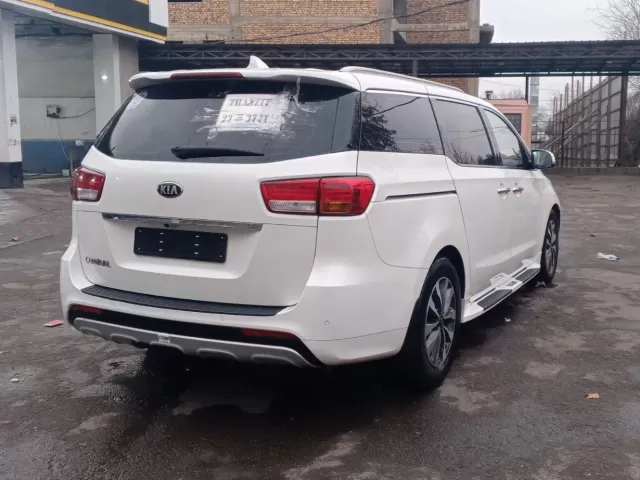 Kia Carnival, 2014 1, avtobaza.tj