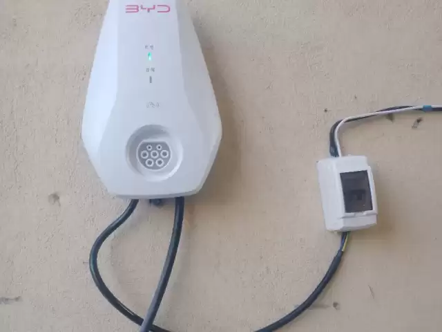 Установка зарядка электромобил. 1, farmo.tj