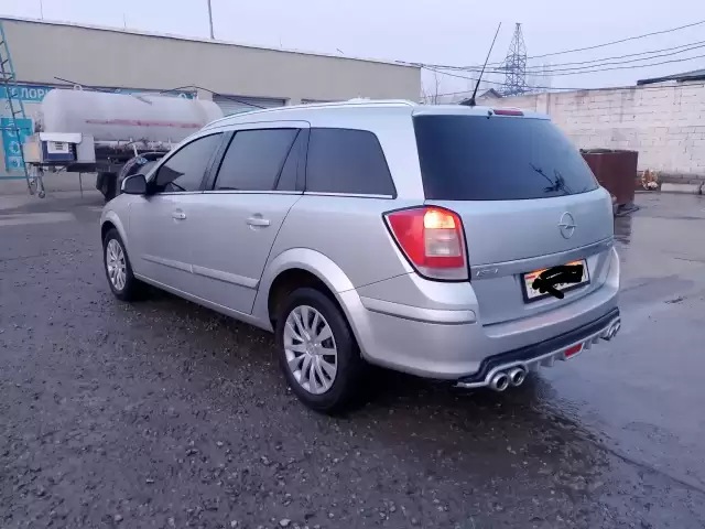 Opel Astra H, 2010 1, avtobaza.tj