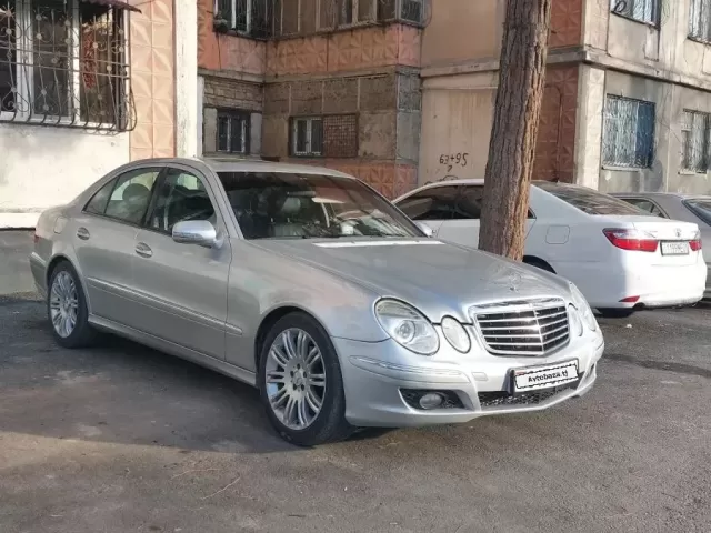 Mercedes-Benz E class, 2008 1, avtobaza.tj