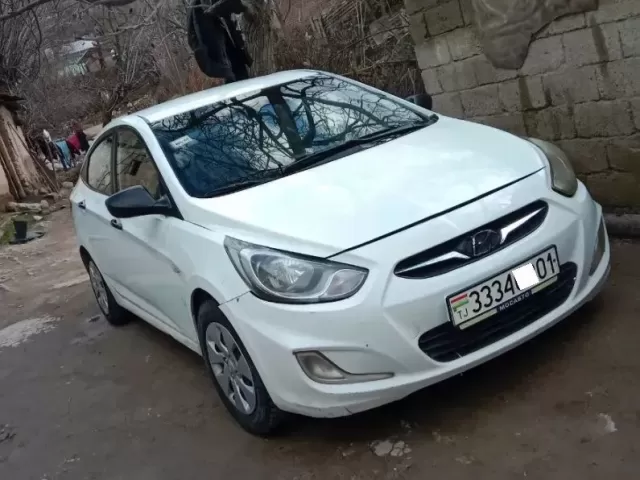 Hyundai Solaris 1, avtobaza.tj