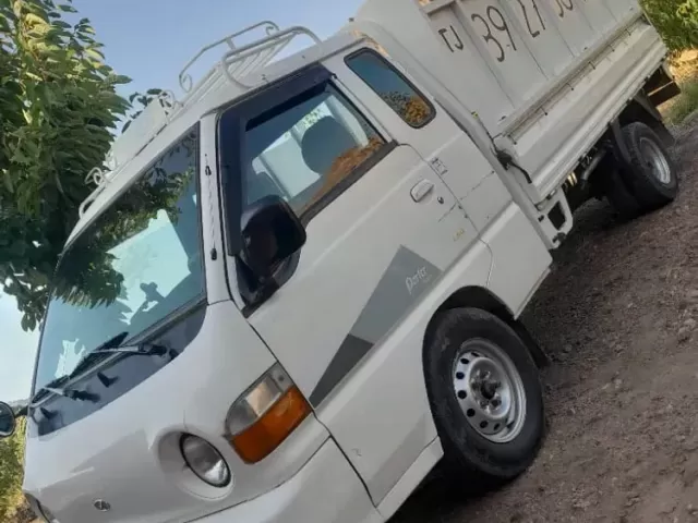 Hyundai Porter 1, avtobaza.tj