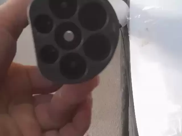 Установка зарядники элктромобил 1, farmo.tj