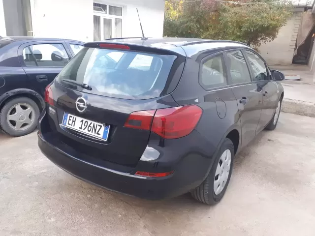 Opel Astra H, 2011 1, avtobaza.tj