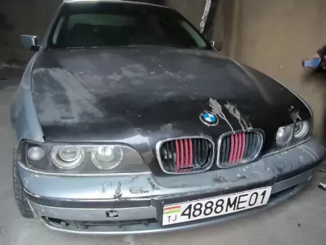 BMW M5 1, avtobaza.tj